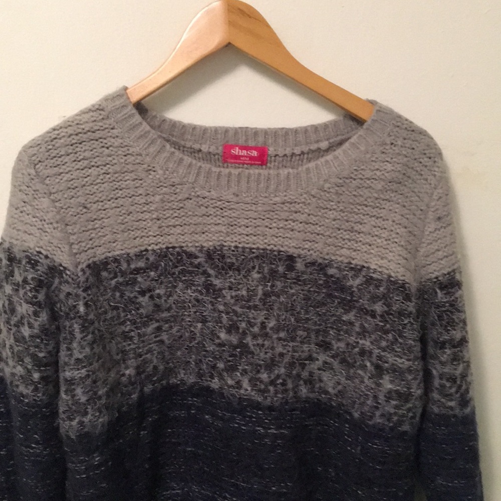 Sweater - Picture 2 of 5